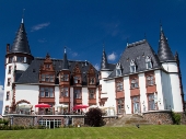 Schlosshotel Klink, um 1900 erbautes Schloss direkt an der Müritz