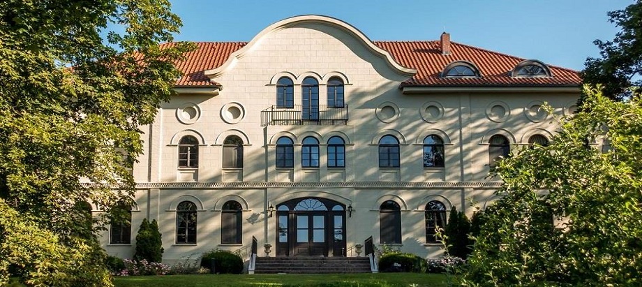 Schlosshotel Marihn Frontansicht header