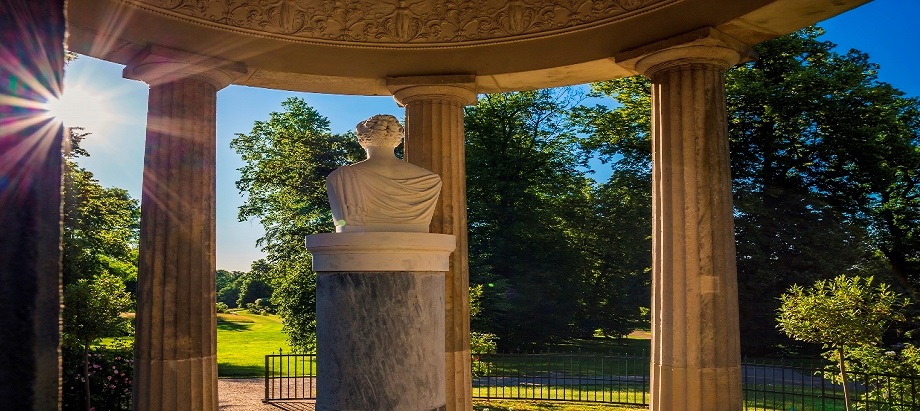 Schloss Hohenzieritz Sommer©SSGK_Ulrich Pfeuffer header